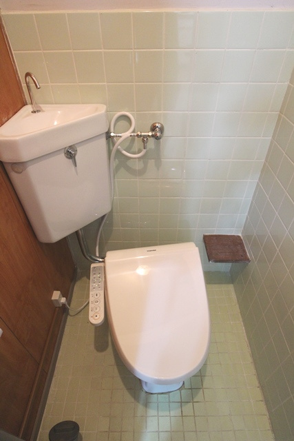 魚宗ビル【キャッシュバック対象物件】のトイレ|シンプルで使いやすいトイレです