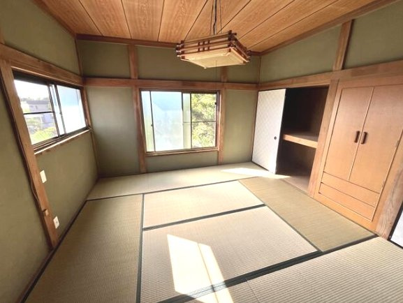 山武郡九十九里町作田　中古戸建の和室|内装リフォーム令和6年10月 敷地約95坪  ５LDK 一部増築未登記。セットバック要す