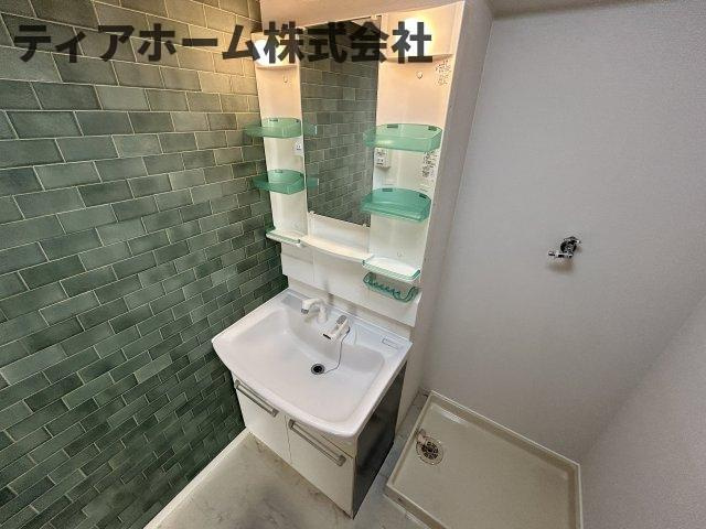 大和高田市南本町の賃貸マンションの独立洗面台|独立洗面化粧台が付いています