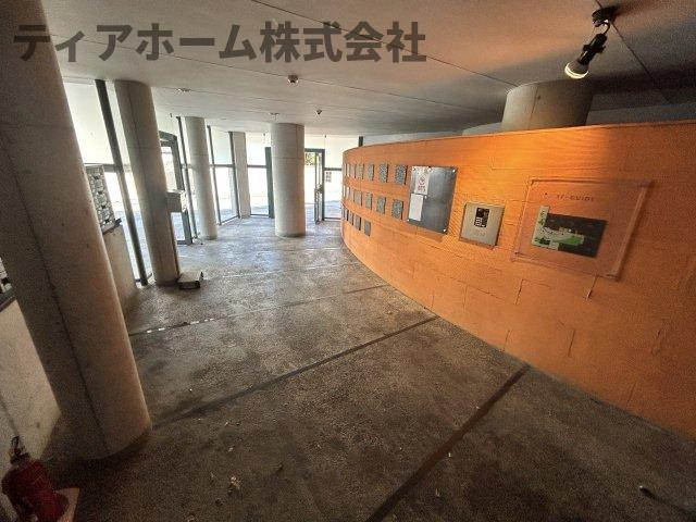 大和高田市南本町の賃貸マンションのエントランス|清潔なエントランスです