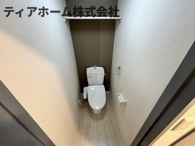 大和高田市南本町の賃貸マンションのトイレ|ゆったりとした空間のトイレです