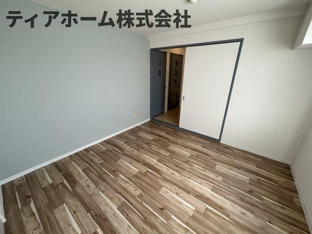 大和高田市南本町の賃貸マンションの洋室|広々とした洋室です