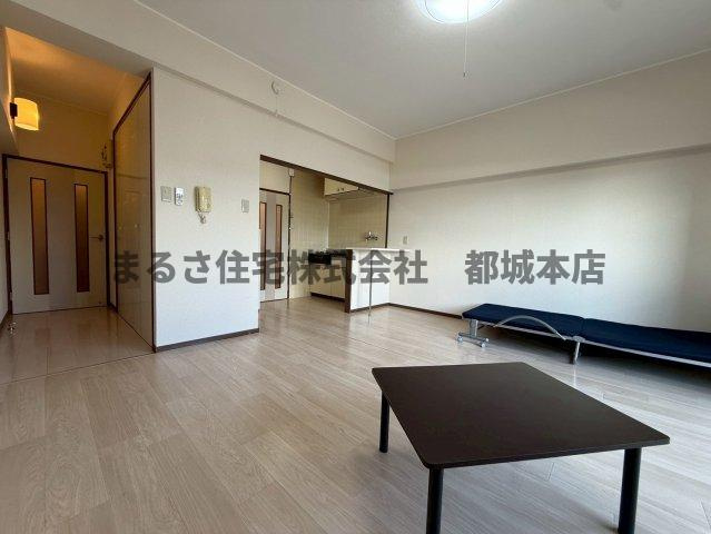 プリンセスマンションの洋室