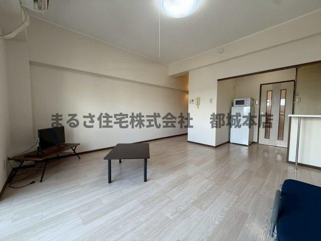 プリンセスマンションの居間・リビング