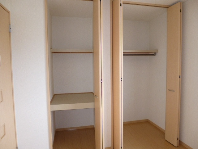 倉敷市福田町古新田のアパートの収納|クローゼット