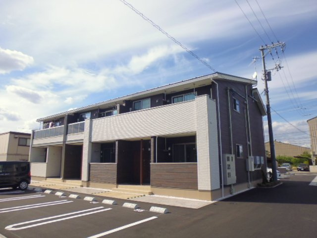 倉敷市東塚６丁目のアパート