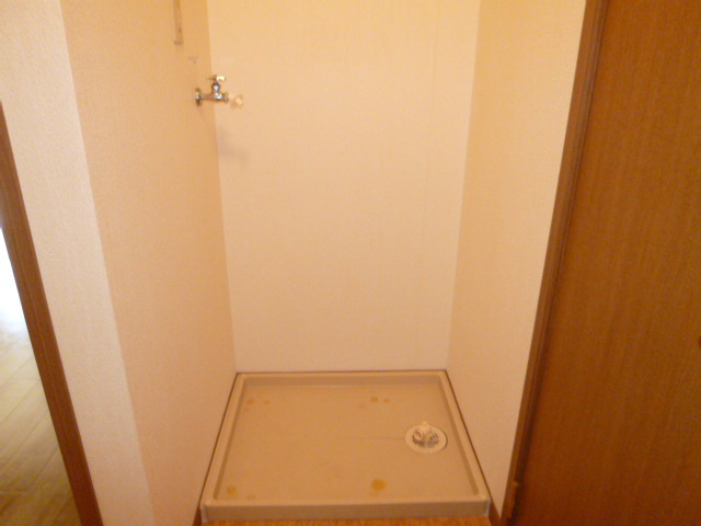 倉敷市連島町西之浦のアパートのその他|洗濯機置場