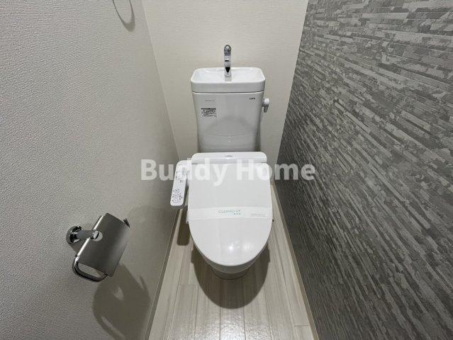 フジパレス住吉沢之町Ⅱ番館のトイレ|落ち着いた色調のトイレです