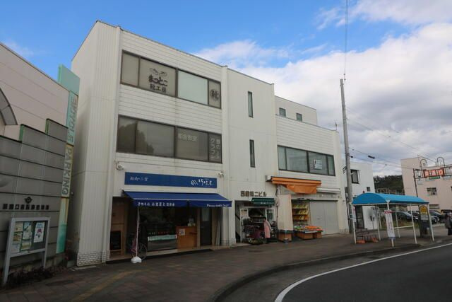 西国第二ビルの外観