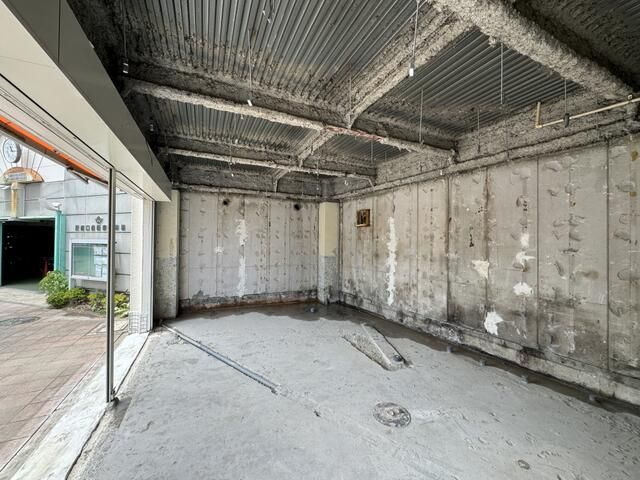 西国第二ビルの寝室