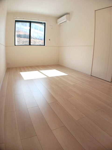 アルカンシエル輝　Ｂ棟の寝室|風通しも良い寝室です☆