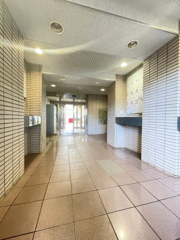 ライオンズガーデン津田沼東のエントランス