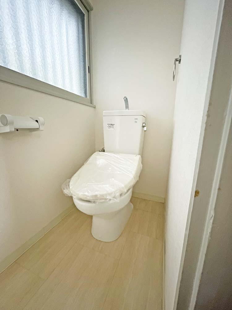 西宮市伏原町_戸建てのトイレ