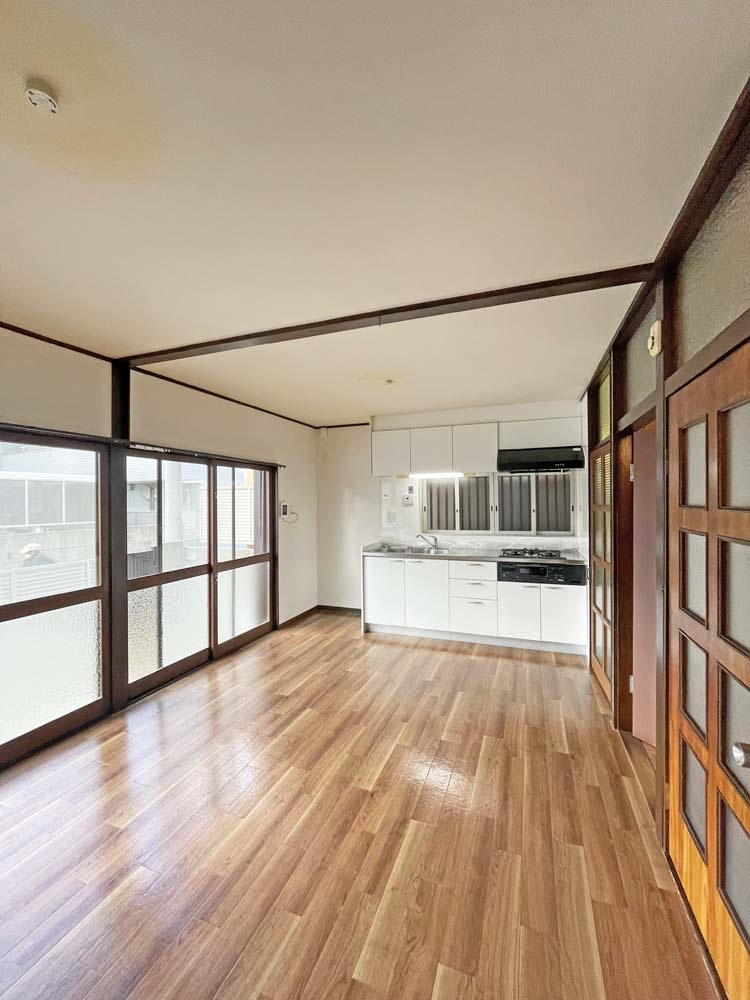 西宮市伏原町_戸建ての居間・リビング