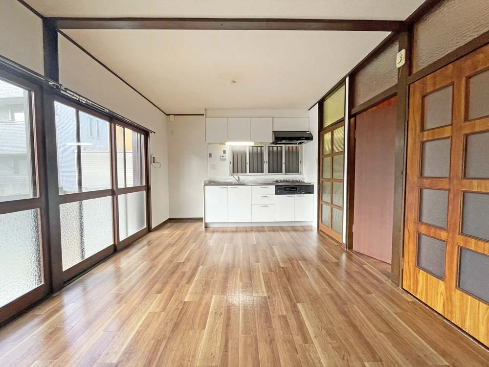 西宮市伏原町_戸建ての居間・リビング