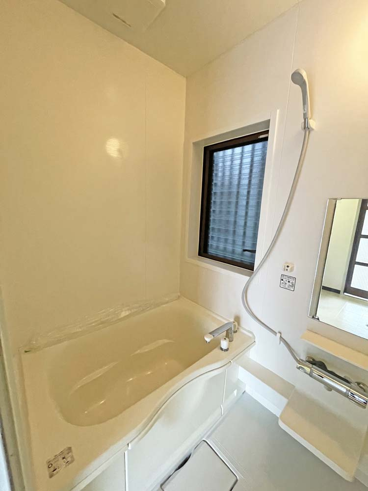 西宮市伏原町_戸建ての浴室