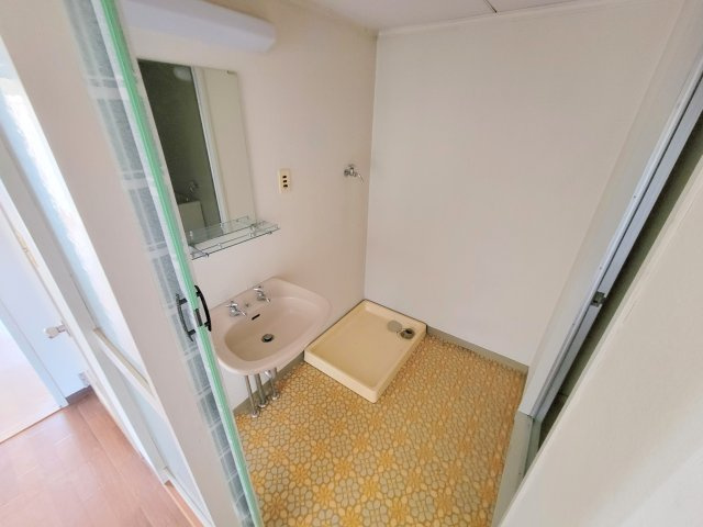 帝塚山ガーデンハイツ2号棟の洗面所