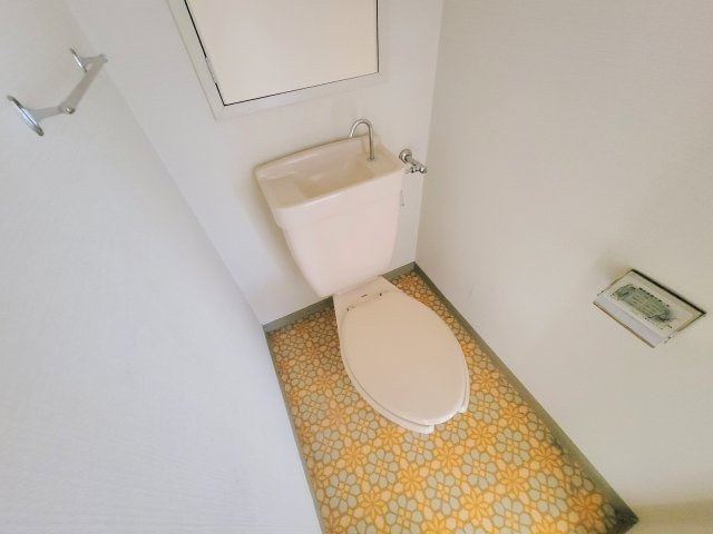 帝塚山ガーデンハイツ2号棟のトイレ