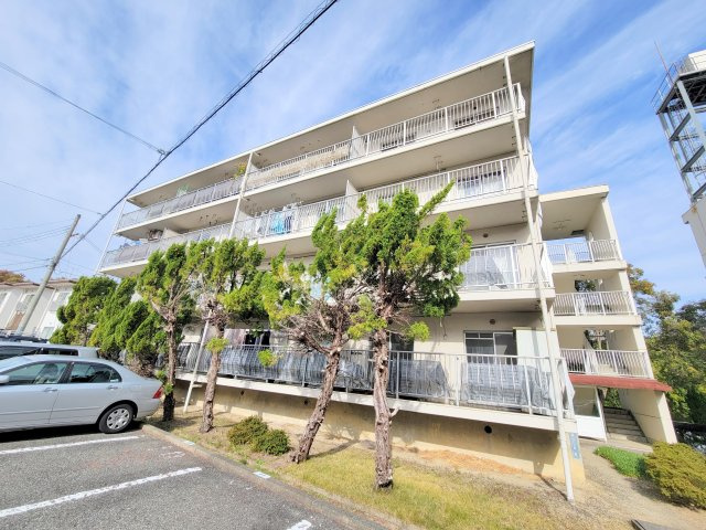 帝塚山ガーデンハイツ2号棟の外観