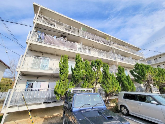 帝塚山ガーデンハイツ2号棟の外観