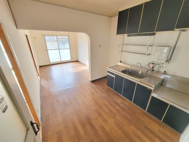 帝塚山ガーデンハイツ2号棟の居間・リビング