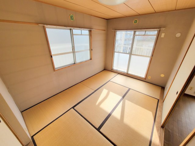 帝塚山ガーデンハイツ2号棟の和室