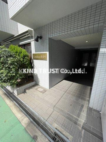 ラフォーレ南森町のエントランス|建物の内部です