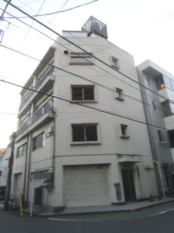 港区東麻布２丁目のビルの外観