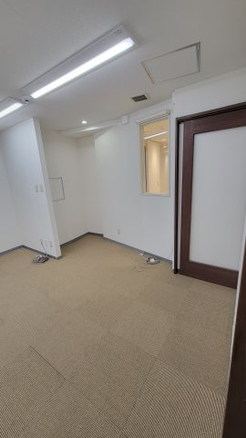 スカイラークビルの内装