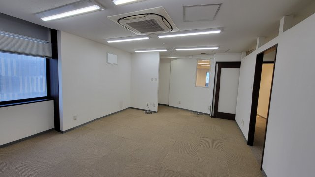 スカイラークビルの内装