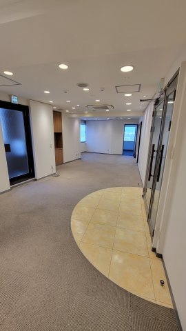 スカイラークビルの内装