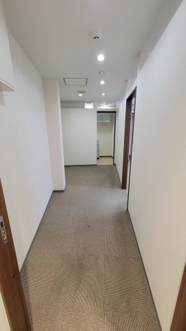 スカイラークビルの内装