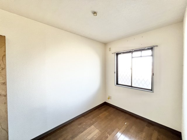 パティオス若葉の寝室|使い勝手のいい寝室です