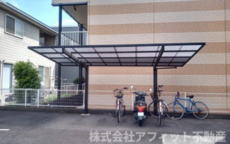 【その他共用部分】 | ジュネパレス東福山B | 屋根付き駐輪場