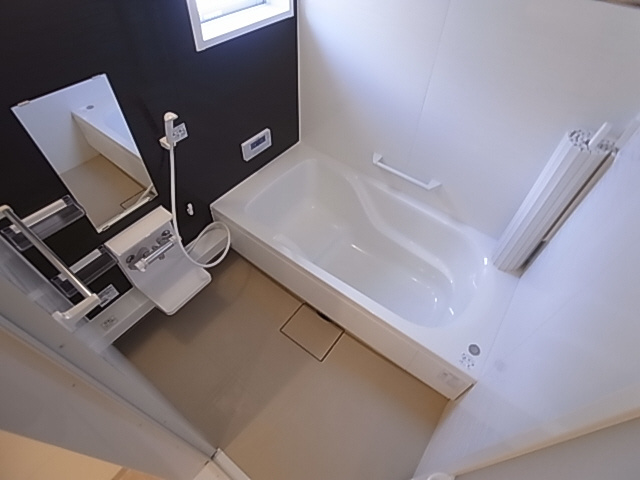 神戸市須磨区妙法寺字筆前のアパートの浴室|追い焚き機能付きバスルーム