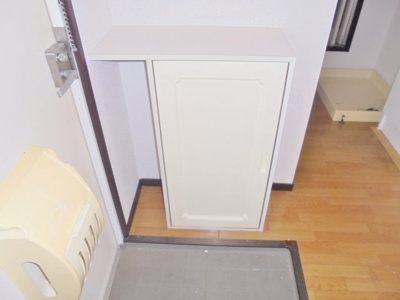 【玄関】 | ドエルみよし | シューズボックス付き