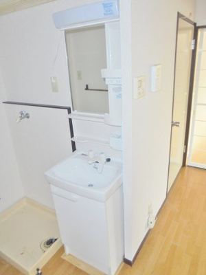 【洗面所】 | ドエルみよし | 洗髪洗面化粧台