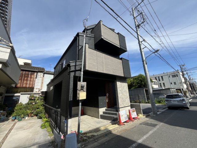 江戸川区中央2丁目　新築戸建ての外観