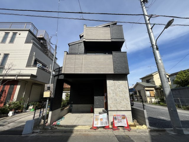 江戸川区中央2丁目　新築戸建ての外観