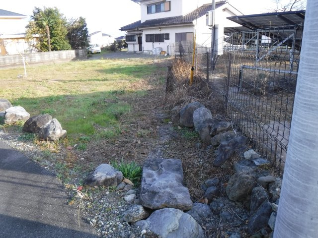 南アルプス市有野72坪売地