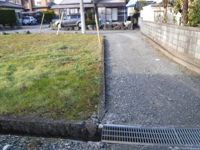 南アルプス市有野72坪売地