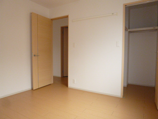 ヒルサイドハウスの寝室|洋室