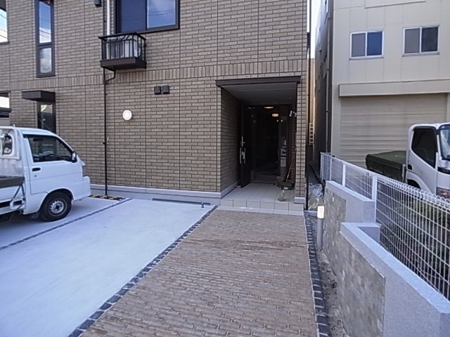 神戸市兵庫区中道通９丁目のアパート