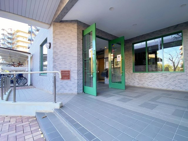 東急こどもの国線「恩田」あおば山台手グラン・ジャルダン壱番館の画像