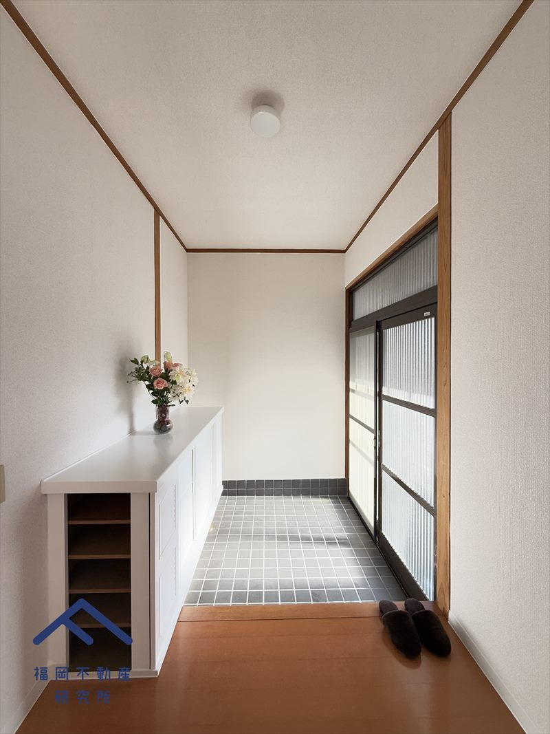 糟屋郡粕屋町大字仲原　戸建ての玄関