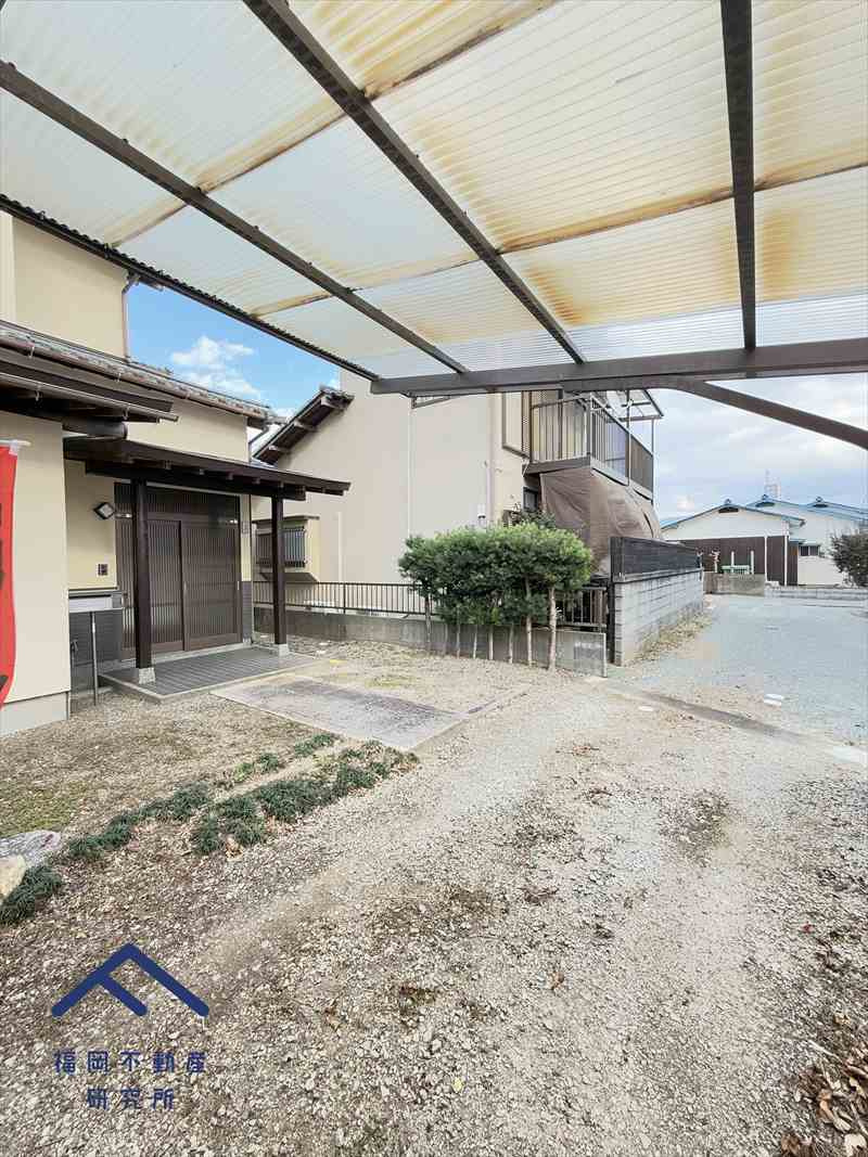 糟屋郡粕屋町大字仲原　戸建ての駐車場