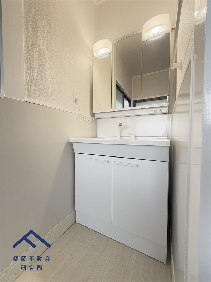 糟屋郡粕屋町大字仲原　戸建ての独立洗面台