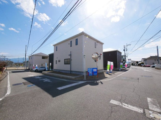 【外観】 | 北西角地でとてもスッキリとした区画です。