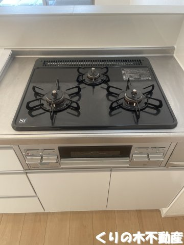 【設備】 | エスポワール　Ｂ | 3口コンロ付きです