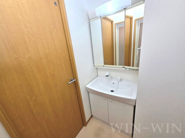 ルコネッサンスの独立洗面台